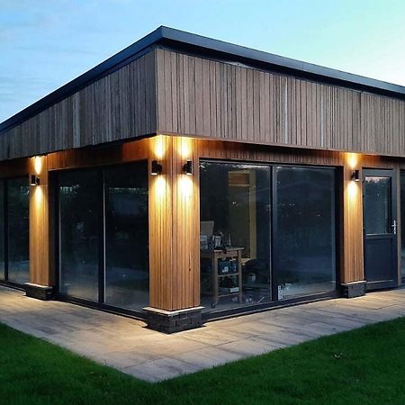 Luxe Recreatie Bungalow No 10 Scherpenisse Luaran gambar